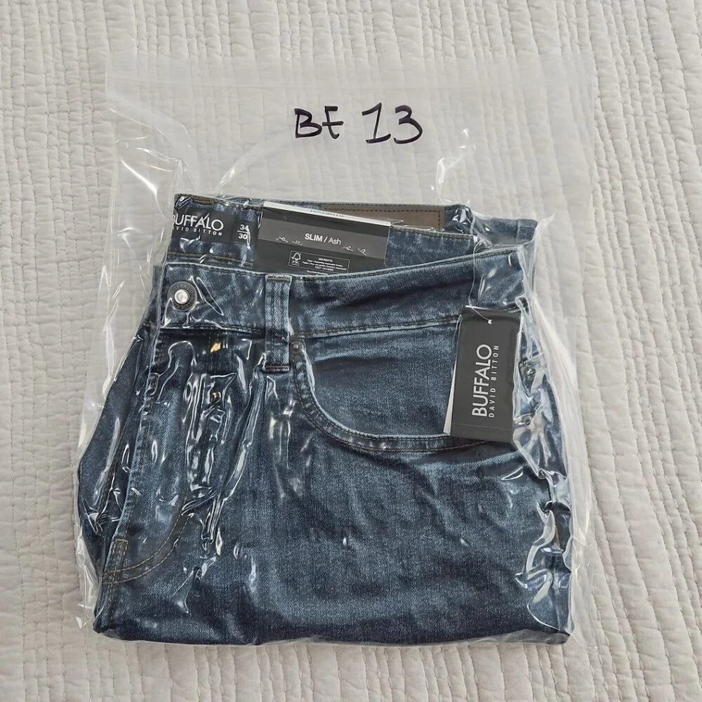 Buffalo David Bitton Ash Jeans Men's 34x30 Med Wash NEW Slim‎ Straight Stretch